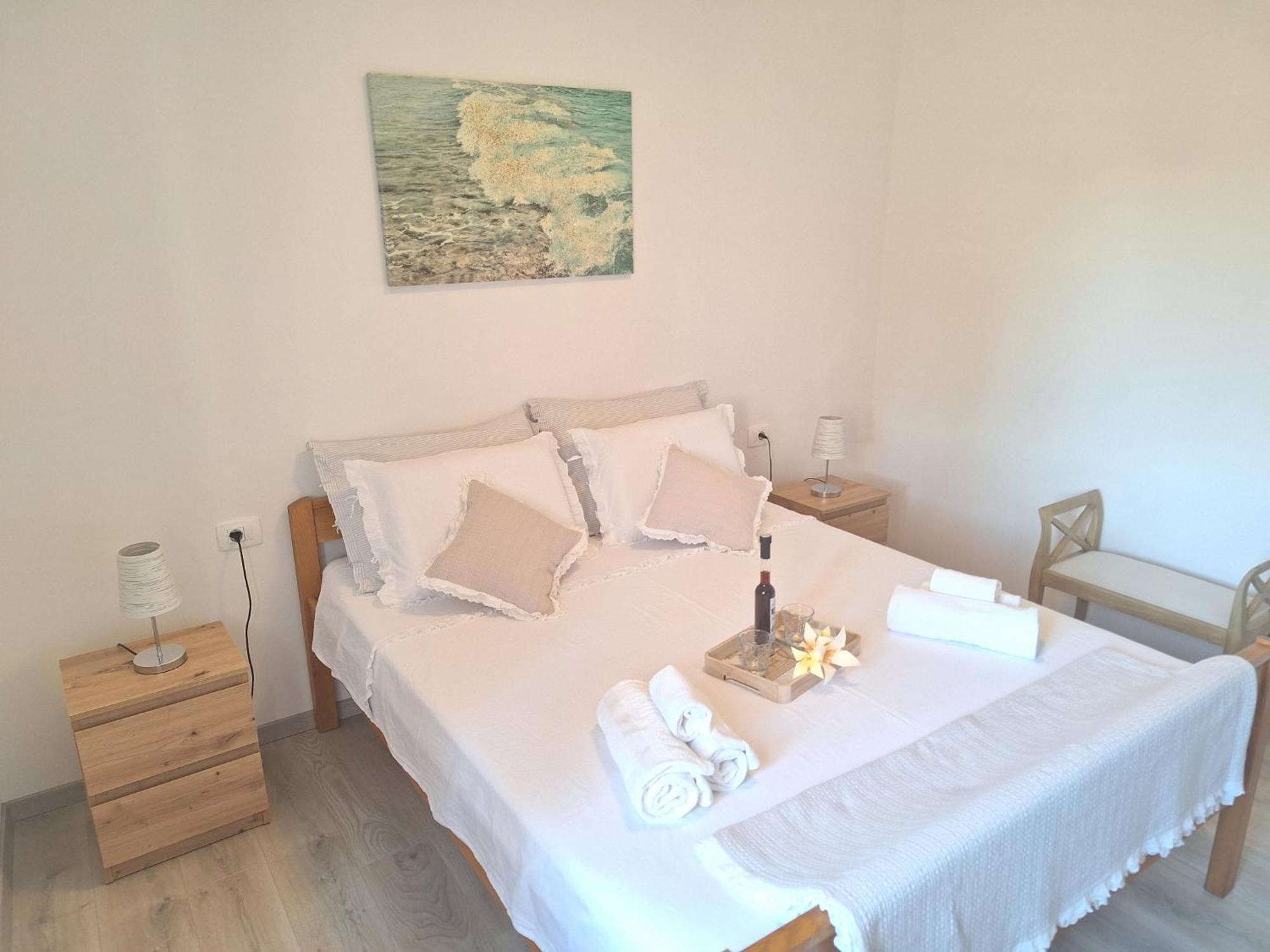 Apartman Laura M Vodice Esterno foto
